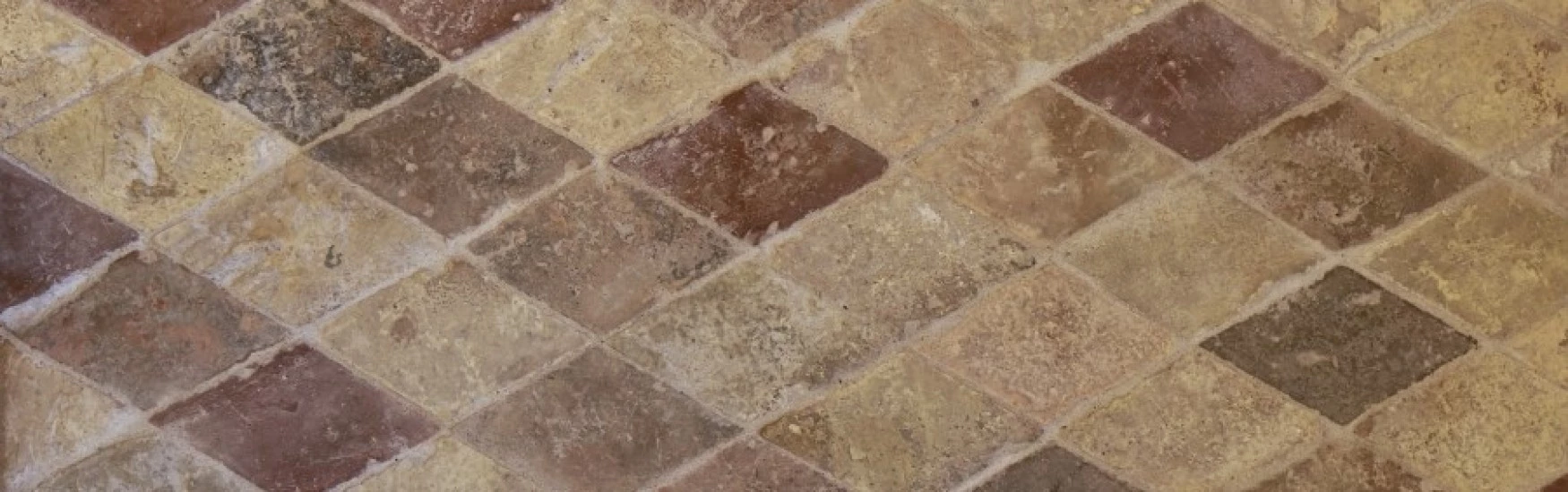 C_close up oude terracotta diamant oranje-geel-rood