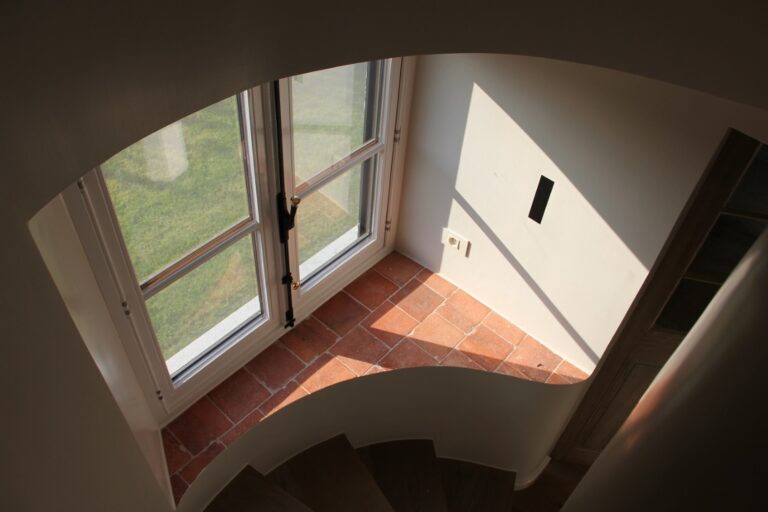 Oude terracotta oranje-rood